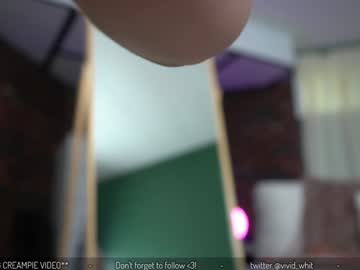 girl
        vivid_whit cam image #4909836
