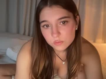 girl
        stasiaa1 cam image #5451340