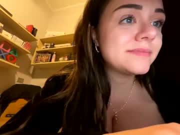 girl
        nanayss666 cam image #3198960