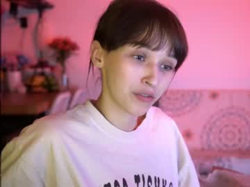 girl
        diruriru cam image #3859271