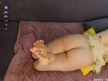 girl
        beckymartens cam image #6521646