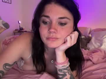 girl
        queencassidyy cam image #3805517