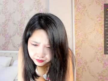 girl
        mollymills__ cam image #1944958