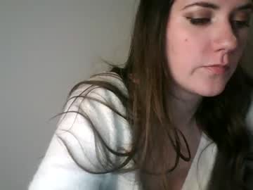 girl
        naughtysubgal cam image #774548