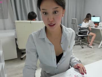 girl
        daily_love cam image #4462443
