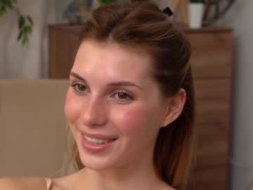 girl
        refined_style cam image #5246316
