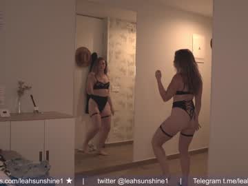 girl
        leahsunshine cam image #1866192