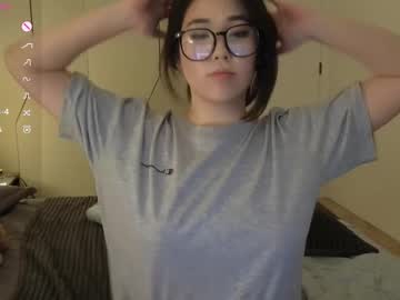 girl
        ki_mi cam image #6123191
