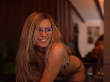 girl
        brandywhite cam image #3433081
