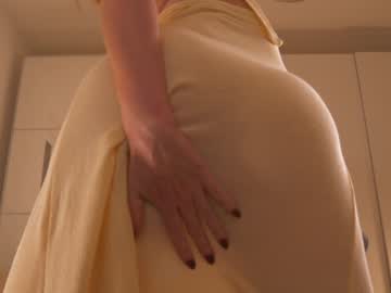 girl
        saltedhoney cam image #5469491