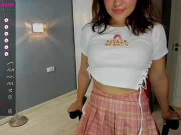 girl
        michelle_mir cam image #843447