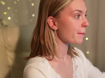 girl
        cyberprincess_ cam image #5550246
