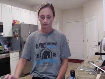 girl
        holihurricane cam image #6838632