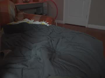 girl
        chroniclove cam image #5537325