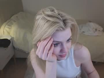 girl Nude Cam Girls Playing Games with elizabethmad