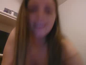 girl
        kkloveee777 cam image #2085017
