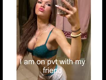 girl
        realjadebri cam image #3870676
