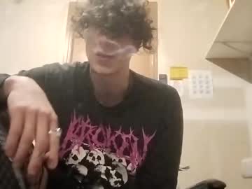couple
        bansheebb420 cam image #4057434