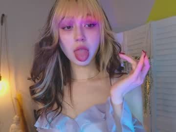 girl
        y_u_m_i_k_a cam image #1042566