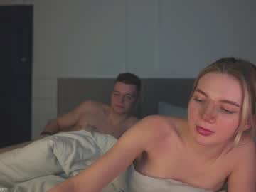 girl
        love_machine_ cam image #830034