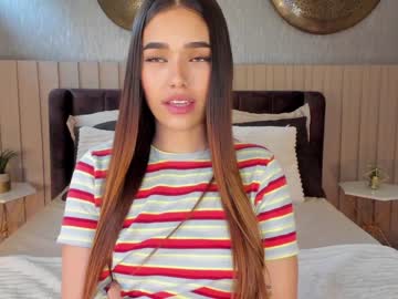 girl
        _meghan_gomez1_ cam image #173746