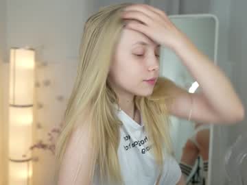 girl
        appr0ved cam image #2730654