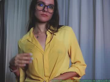 girl
        lorettadunnell cam image #5592637