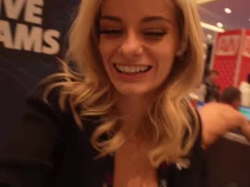 girl
        blondiekayy cam image #594227