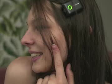 girl
        whisper_of_love cam image #5998535