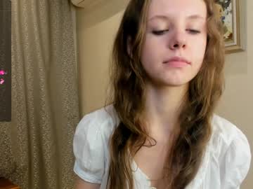 girl
        maryrogersa cam image #2291082