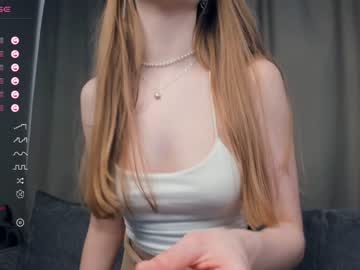 girl
        _magic_smile_ cam image #3884227