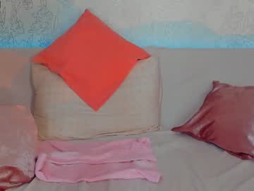girl
        madeline_jackson cam image #307983