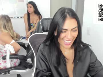 couple
        emillybrowm cam image #5081226