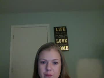 girl
        biigbb cam image #274803