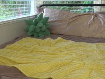 girl
        emma_ruby cam image #6052093