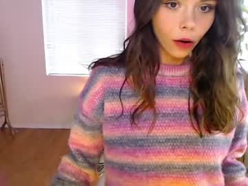 girl
        lilyofearth cam image #3839719