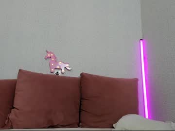 couple
        al1ce_fox cam image #2784422