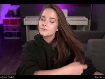 girl
        hermionepotter1 cam image #4535643