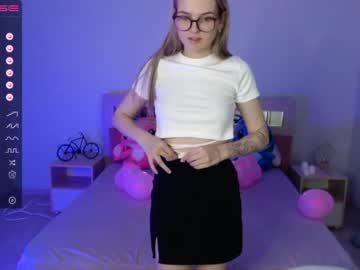 girl
        amelialuck cam image #893307