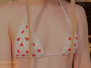 girl
        mana_rose cam image #6414191