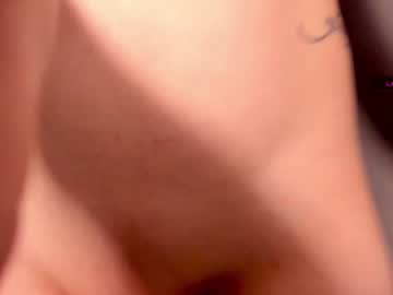 girl
        _witch__ cam image #3715749