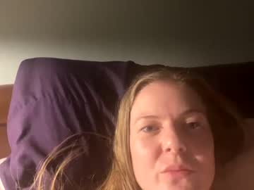 girl
        biigbb cam image #239957