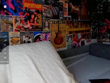 girl
        flirtykitty_ cam image #6326722