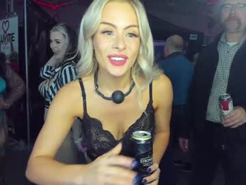 girl
        oliviaowens cam image #5285380
