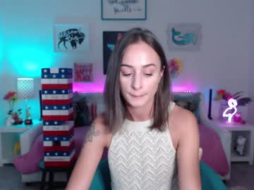 girl
        holihurricane cam image #1464784