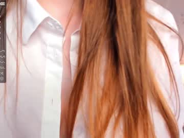girl
        sunsetfoxy cam image #1235310