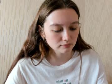 girl
        martagge cam image #1725943