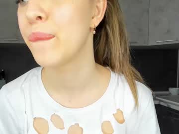 girl
        dana_bananna_ cam image #1178801