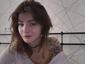 girl
        bmwm5f90 cam image #4661116