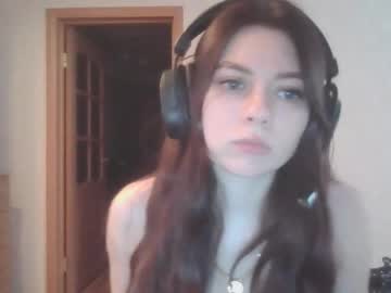 girl
        dawndollins cam image #6272978